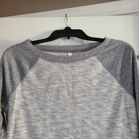 Xhilaration Sweatshirt - Picture 2 of 6